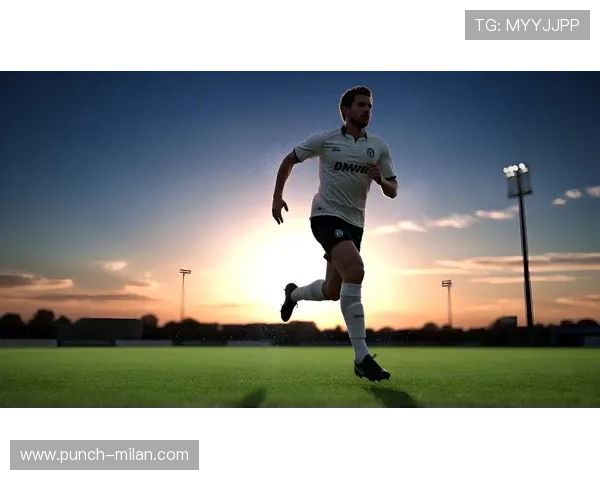 足球球星转型商人揭秘：从绿茵场到商业帝国的成功之路